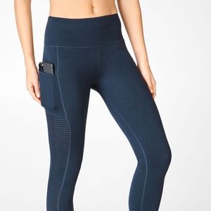 Fabletics High-Waisted Sculptknit Pocket Legging